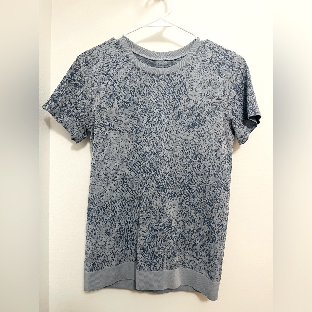 LULULEMON SHORTSLEEVE